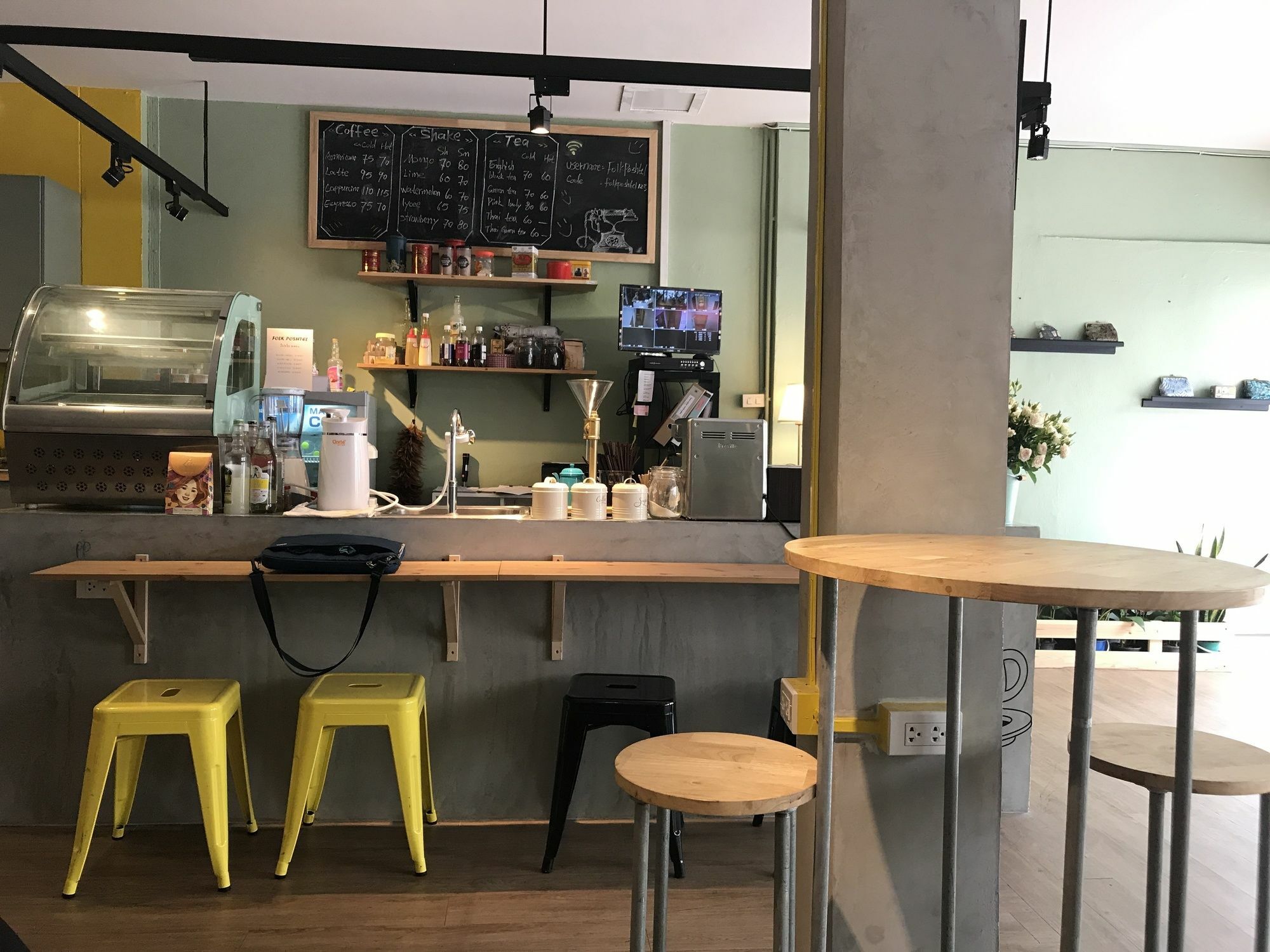 Folk Poshtel Silom Bed and Breakfast Μπανγκόκ Εξωτερικό φωτογραφία