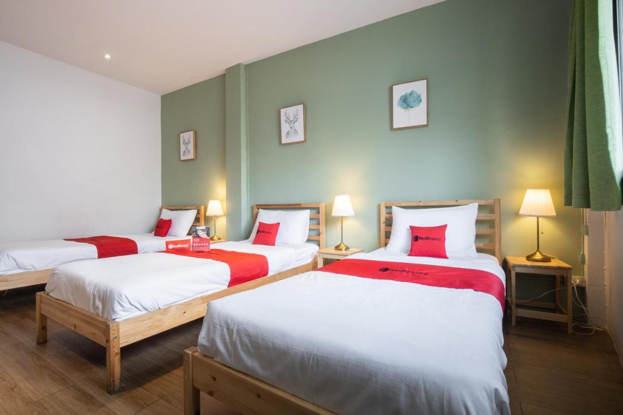Folk Poshtel Silom Bed and Breakfast Μπανγκόκ Δωμάτιο φωτογραφία