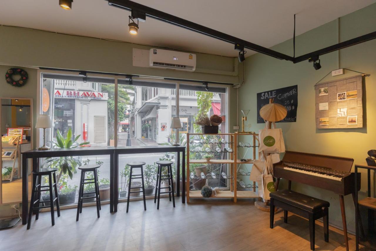 Folk Poshtel Silom Bed and Breakfast Μπανγκόκ Εξωτερικό φωτογραφία